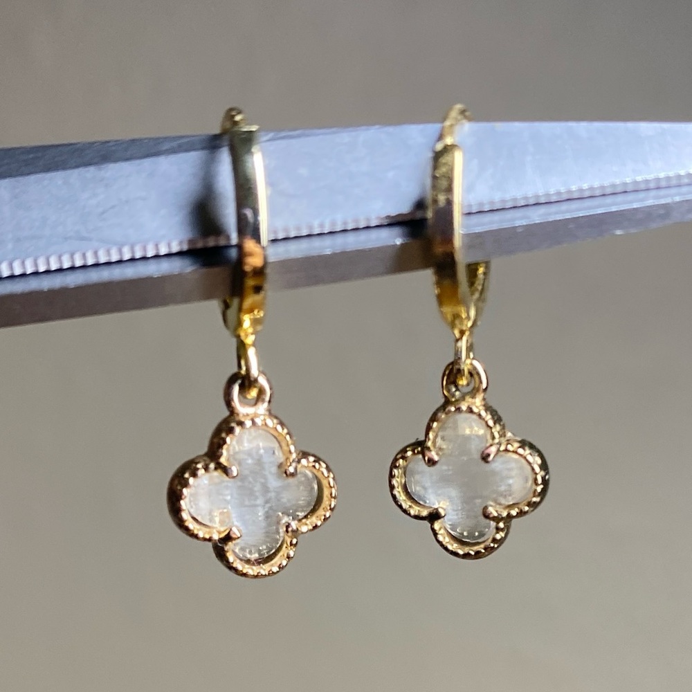Gold Tone Huggie Hoop Earrings with Clover Charm | Mother-of-Pearl Look